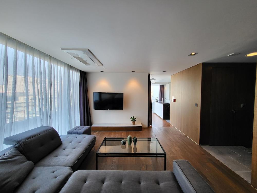 The Island Blue Hotel Seogwipo Ngoại thất bức ảnh